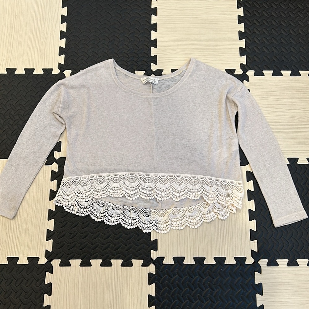 Abercrombie & Fitch Womens Top sz M Beige Dolman Sleeve Lace Trim Round Neck - Picture 2 of 11